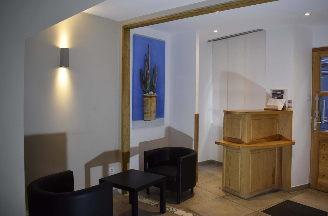 Hostel gite la découverte Le Puy-en-Velay Esterno foto