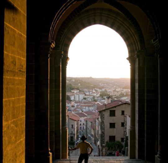 Hostel gite la découverte Le Puy-en-Velay Esterno foto